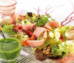 Salade de légumes confits au jambon de dinde fumé