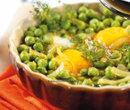 Tajine de petits pois aux œufs