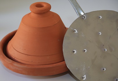 Plat tajine de cuisson en terre cuite 34 cm, contenance : 1,5 L